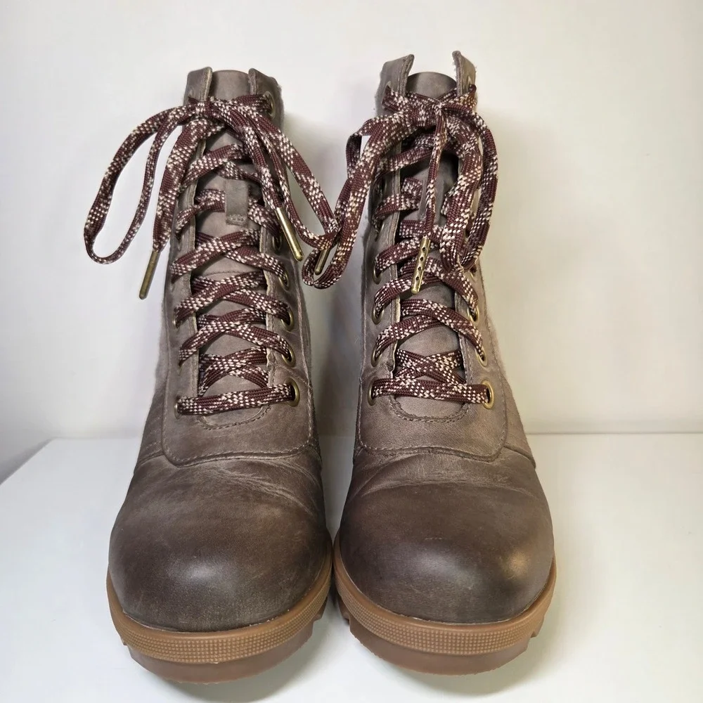 Sorel Lexie Wedge Ankle Boots Khaki II Size 8 Outdoor Gorpcore  Weatherproof